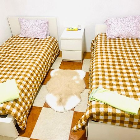 Japji Guest House Esmeriz Vitoria Exterior photo