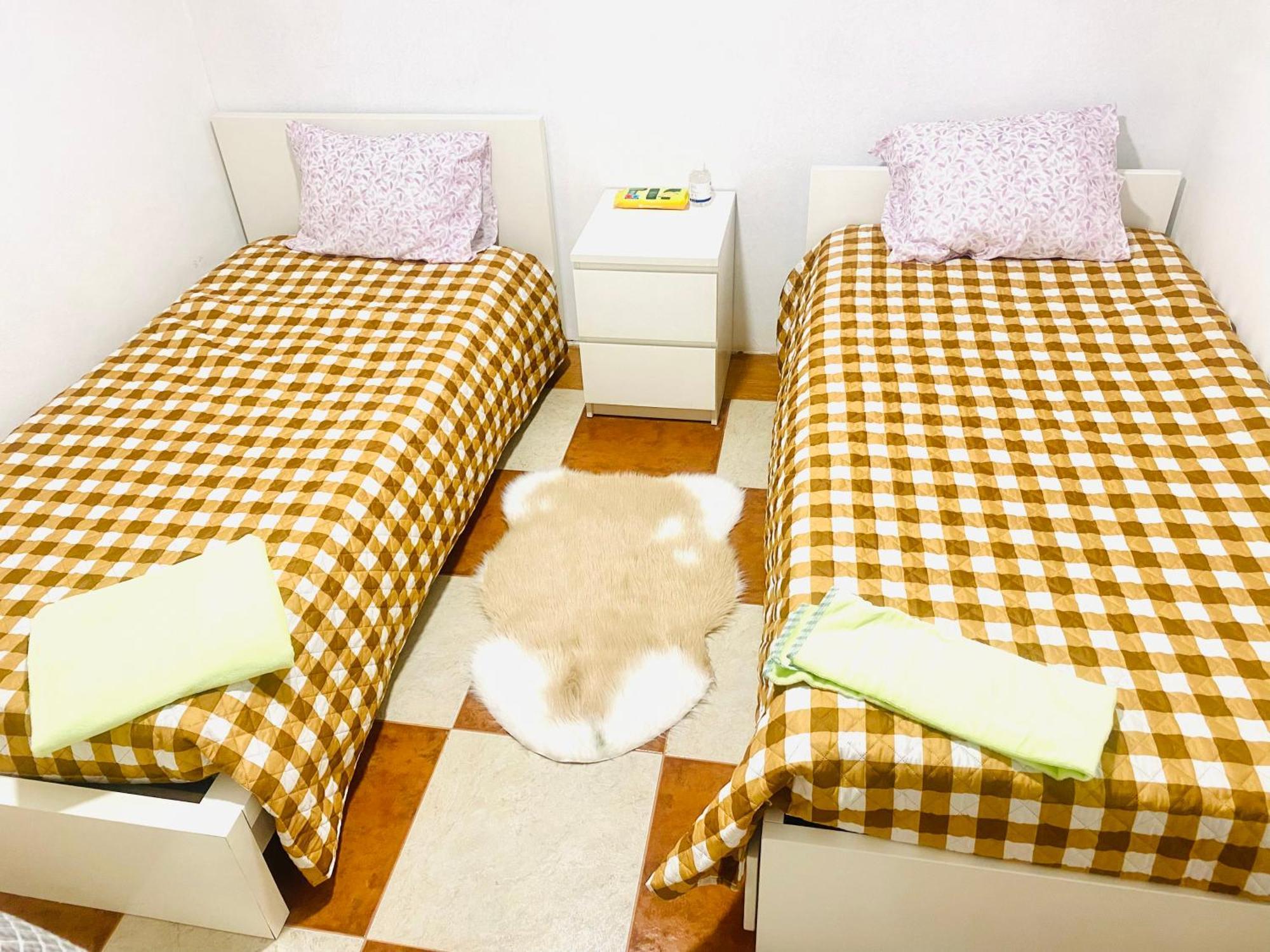 Japji Guest House Esmeriz Vitoria Exterior photo